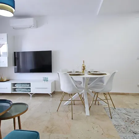 Penthouse Und Arbeiten